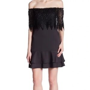 19 Cooper Lace Trim Off The Shoulder Shift Dress with ruffle bottom size small